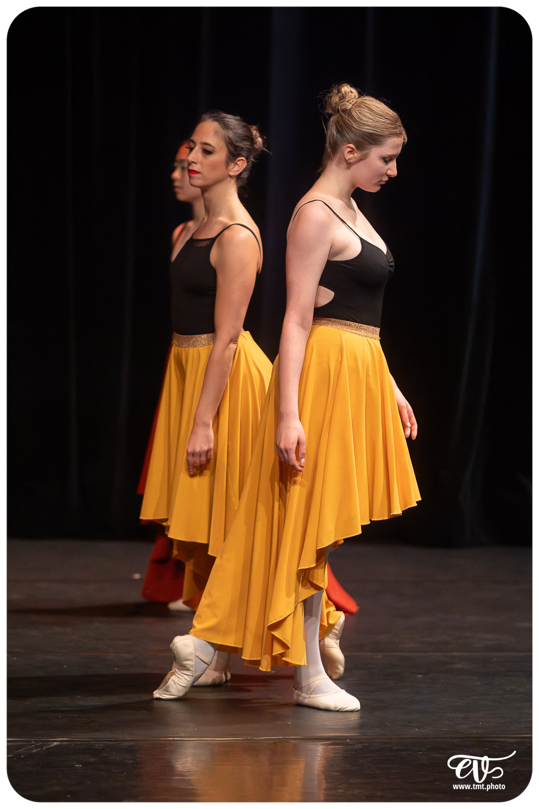 ECOLE DE DANSE CÉCILE ADAMOW